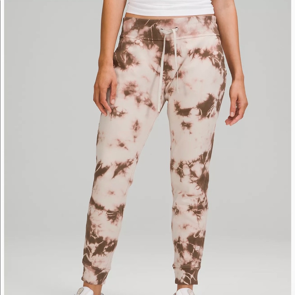 NWT Lululemon Warm Down Jogger